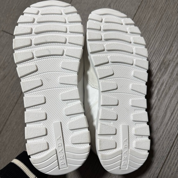 SOLD OUT - Picture 4 of 9